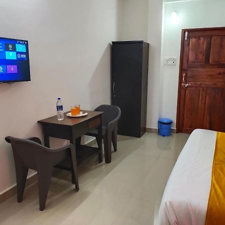 Om Baga Residency Hotel Exterior photo