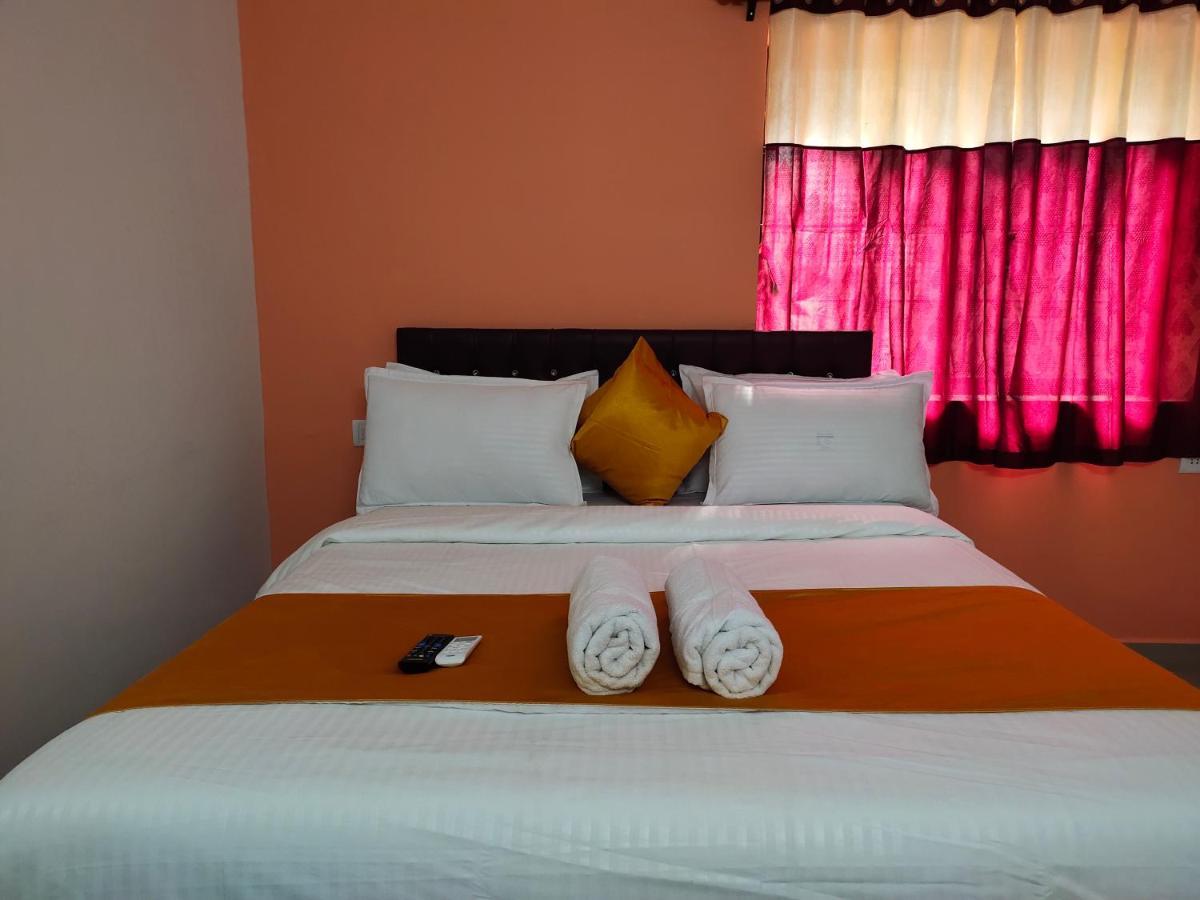 Om Baga Residency Hotel Exterior photo